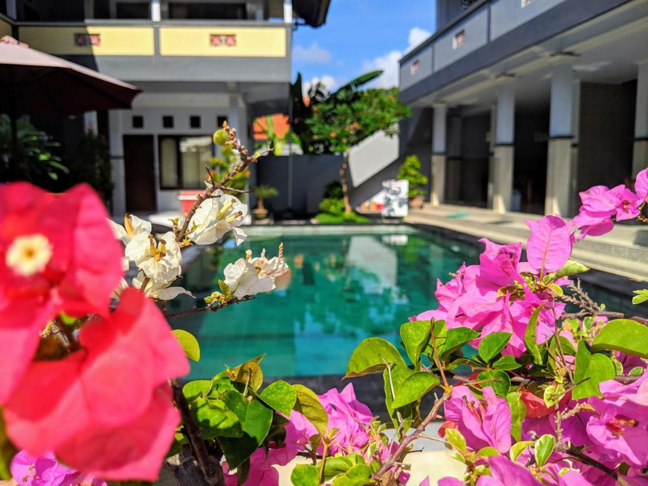 Serangan Inn Mimba Padangbai  Buitenkant foto