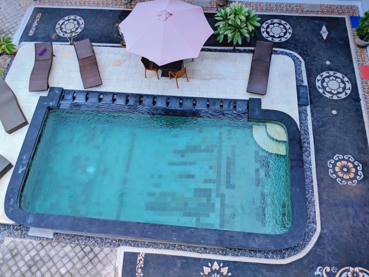 Serangan Inn Mimba Padangbai  Buitenkant foto