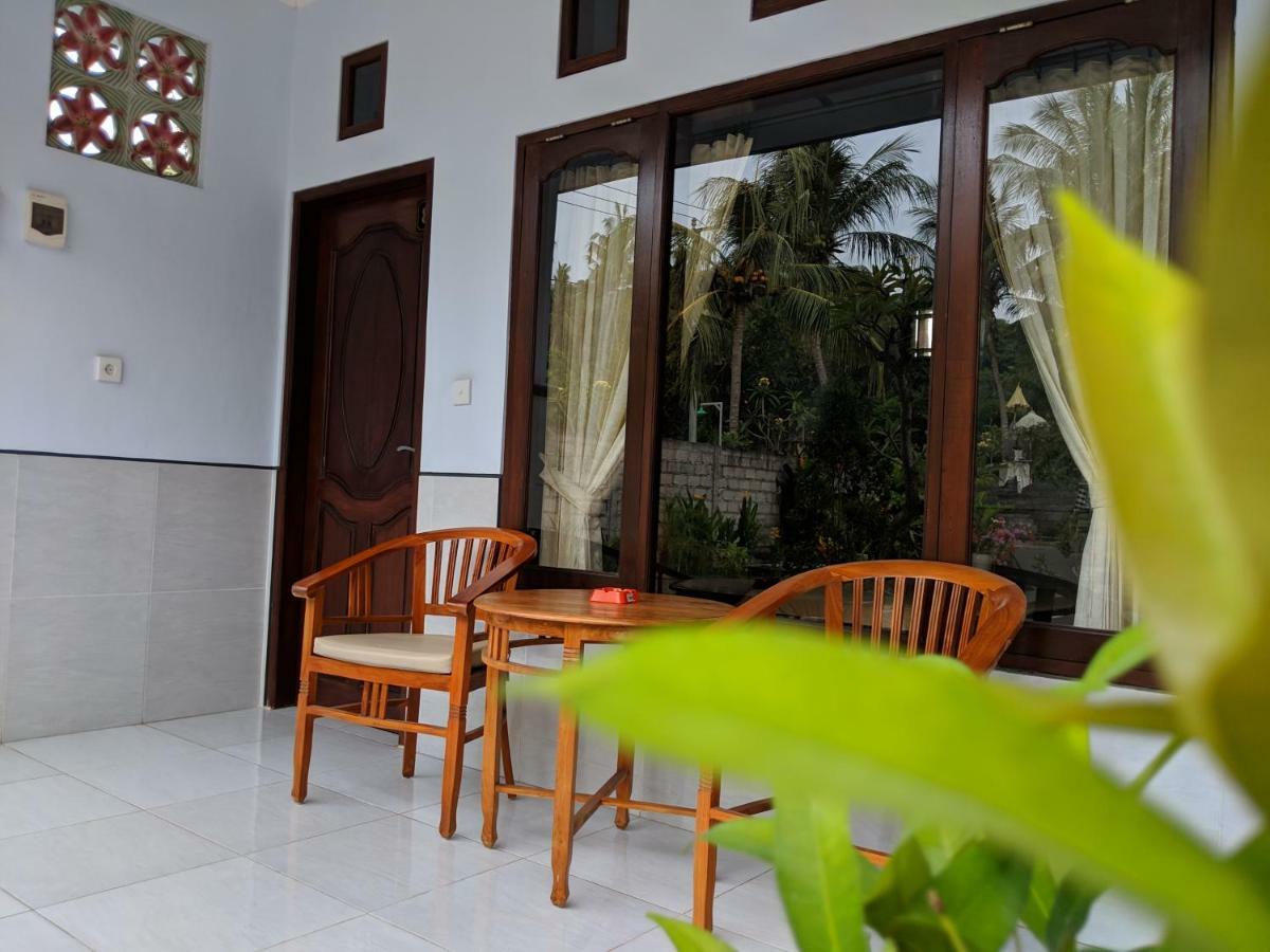 Serangan Inn Mimba Padangbai  Buitenkant foto